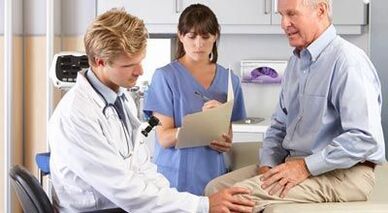 A patient with arthrosis when checking an orthopedic