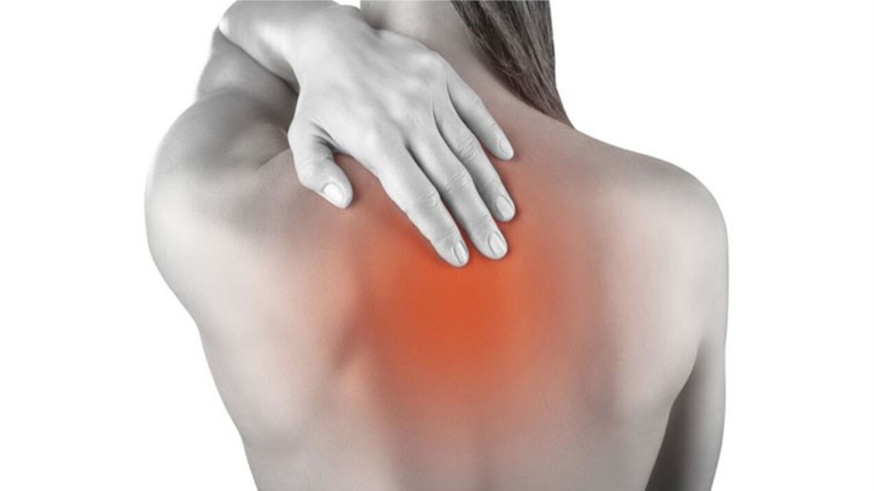 pain in the back between the shoulder blades