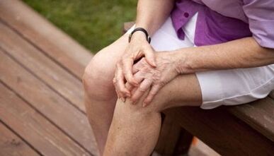Symptoms of knee arthrosis joint